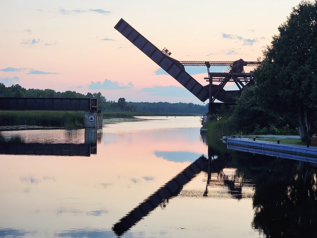 Smiths falls bascule bridge sunset